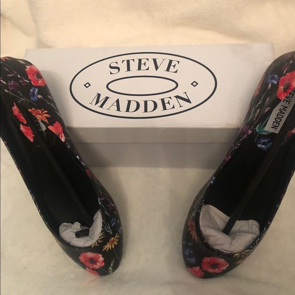 Steve Madden Heaven floral flats - Picture 5 of 6